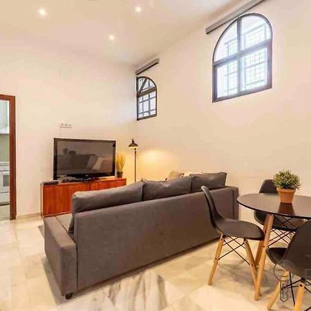 Luxury Apartamento Sevilla Centro -Triana エクステリア 写真